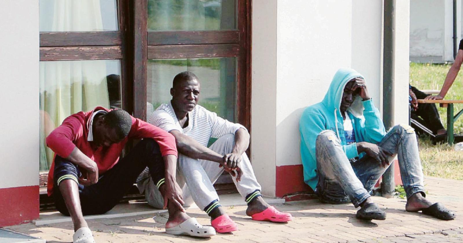Business migranti, guai per Edeco