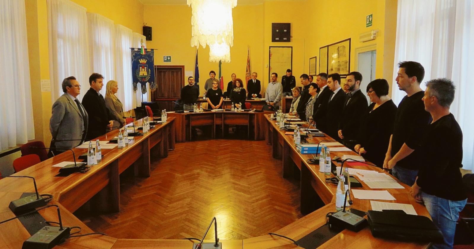 Rifiuti, ok alla riorganizzazione