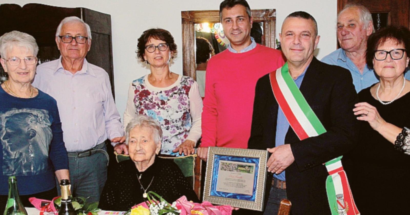 I cento anni di nonna Elisa: che festa