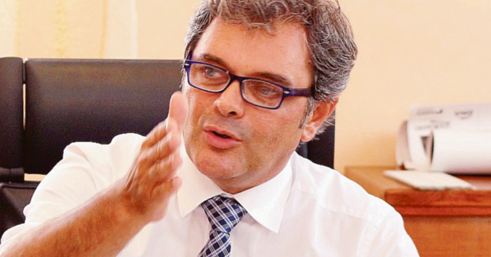“C’è del guano politico in Comune”