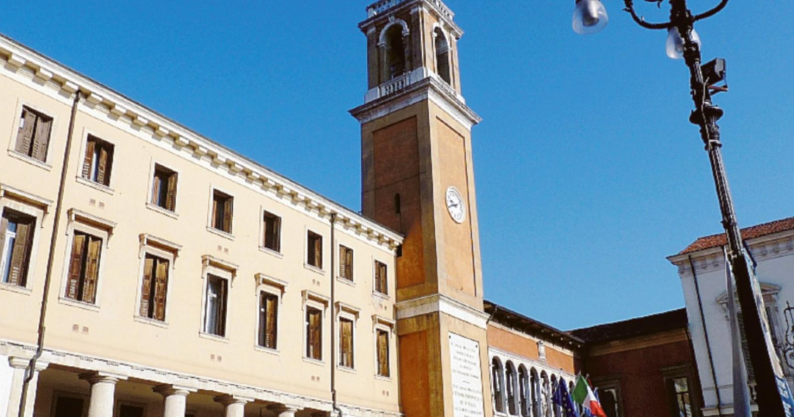 Premio di 60mila euro ai dirigenti
