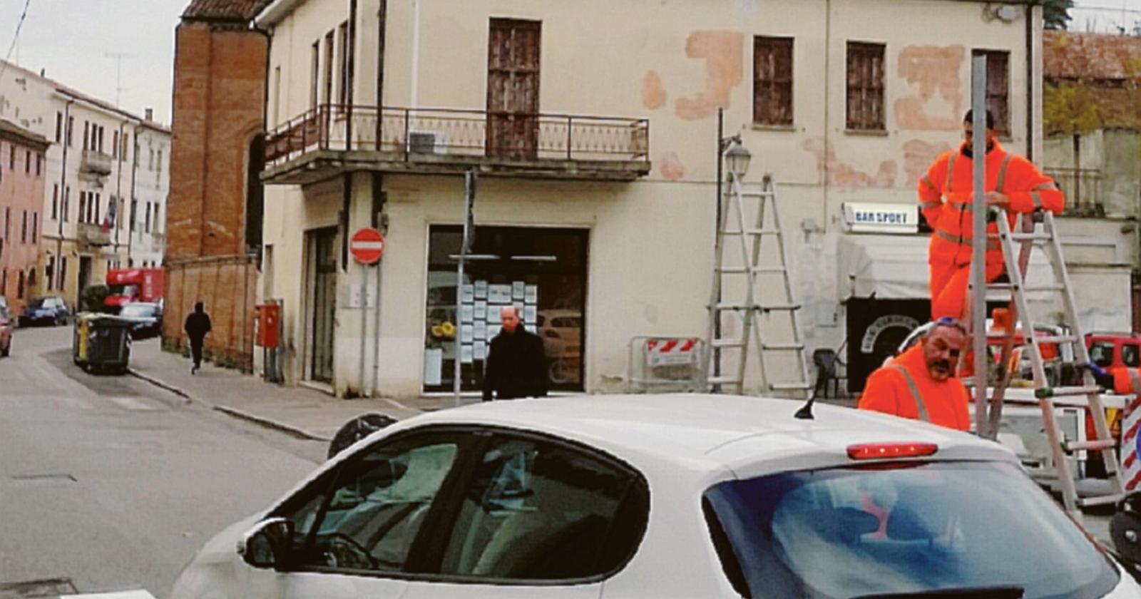 Sensi unici invertiti, ed è bagarre