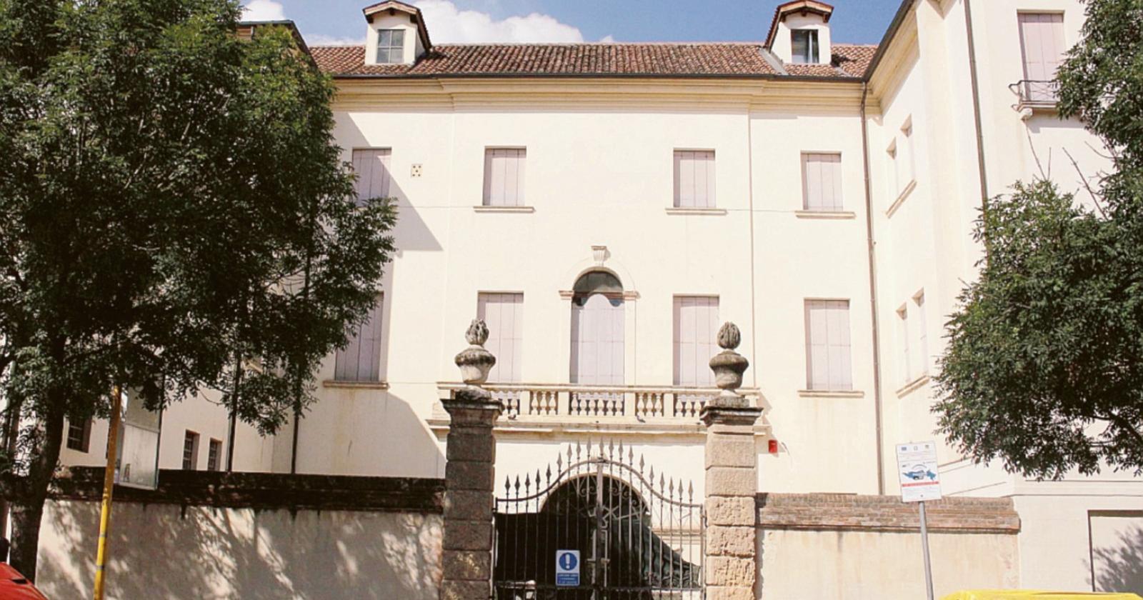 Palazzo Angeli, ok al recupero