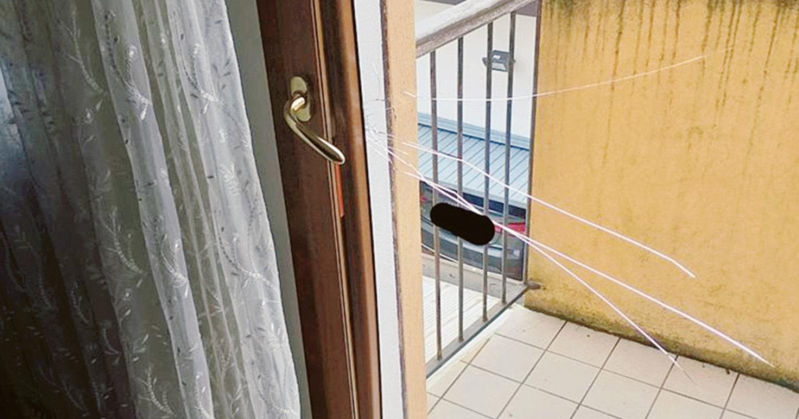 Ladri in azione mentre sta dormendo