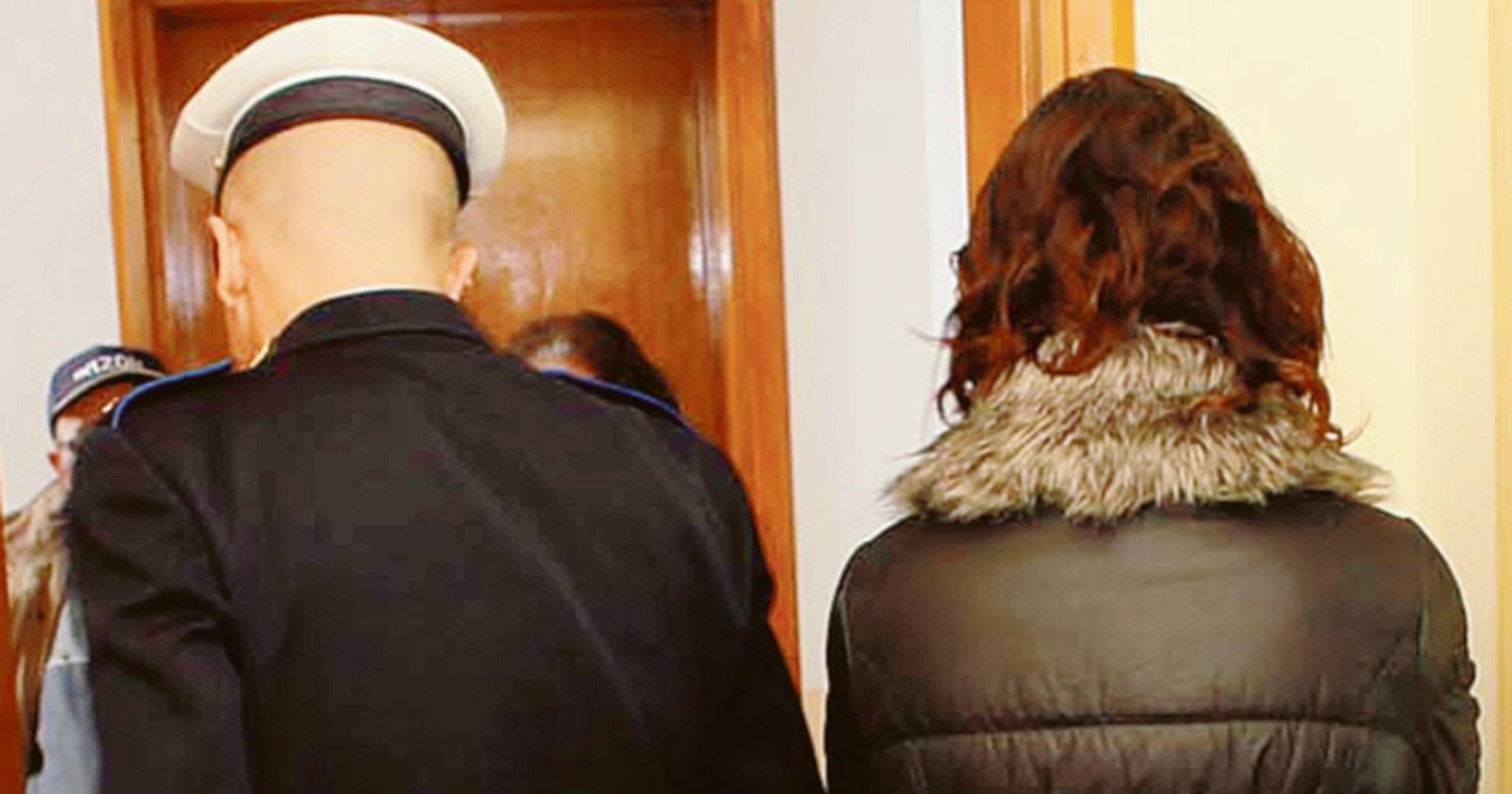 Sfrattato da una casa a pezzi: “Nessuno affitta agli stranieri”