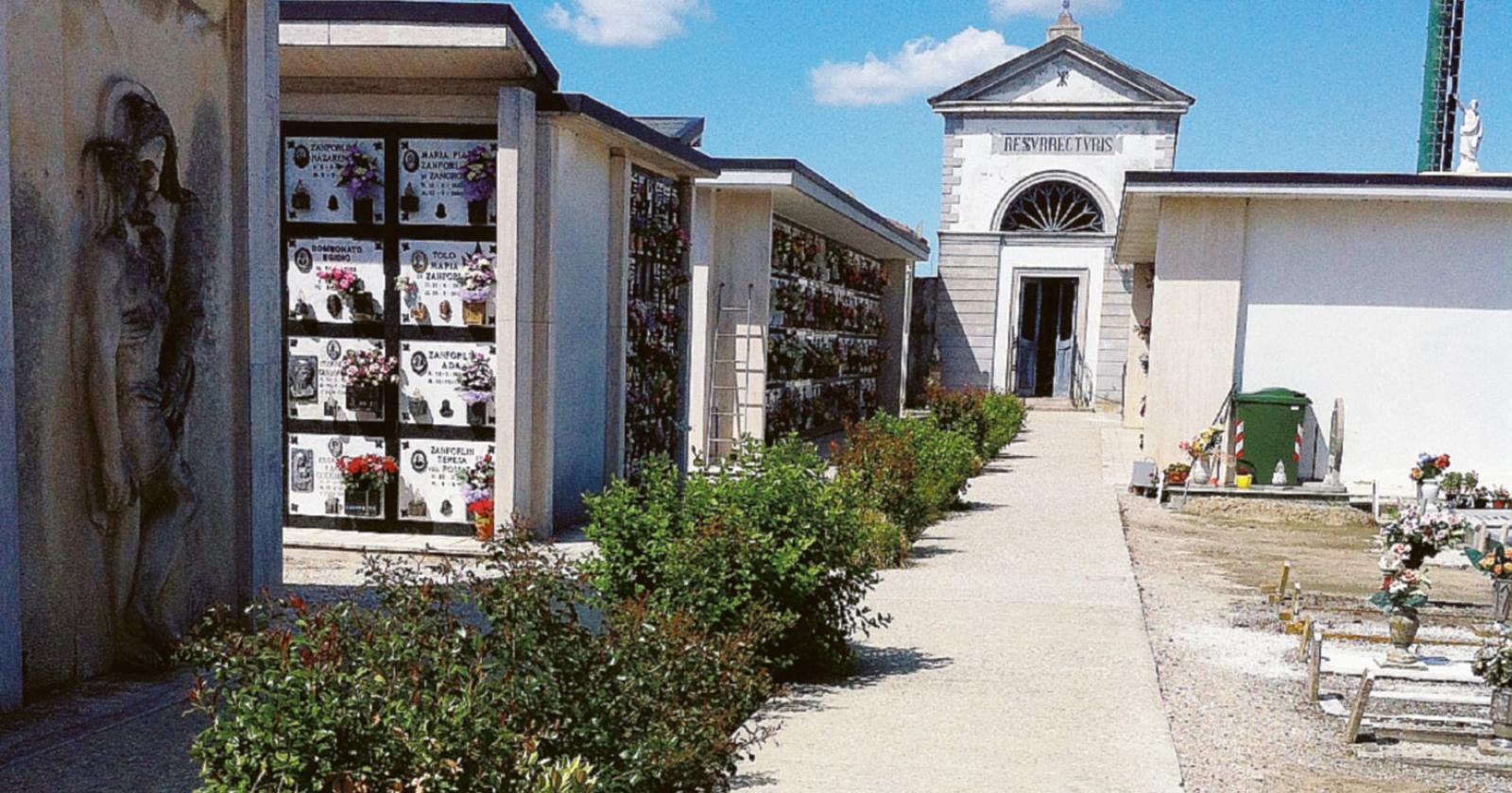 “Tanti lavori per il cimitero”
