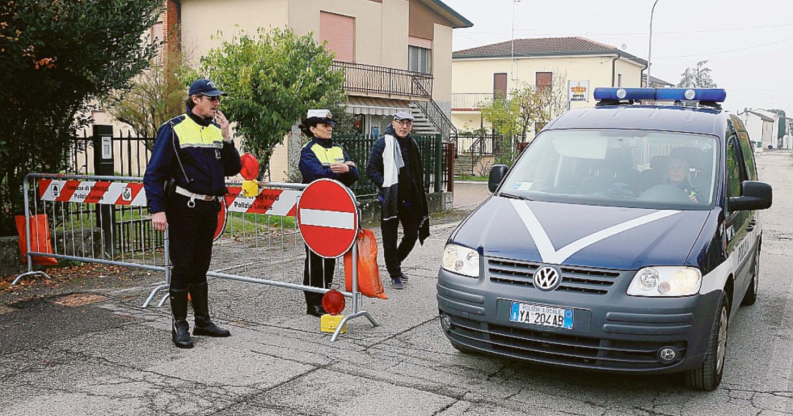 Via Munerati, la strada riapre da via Roverello a piazza Don Ragazzi