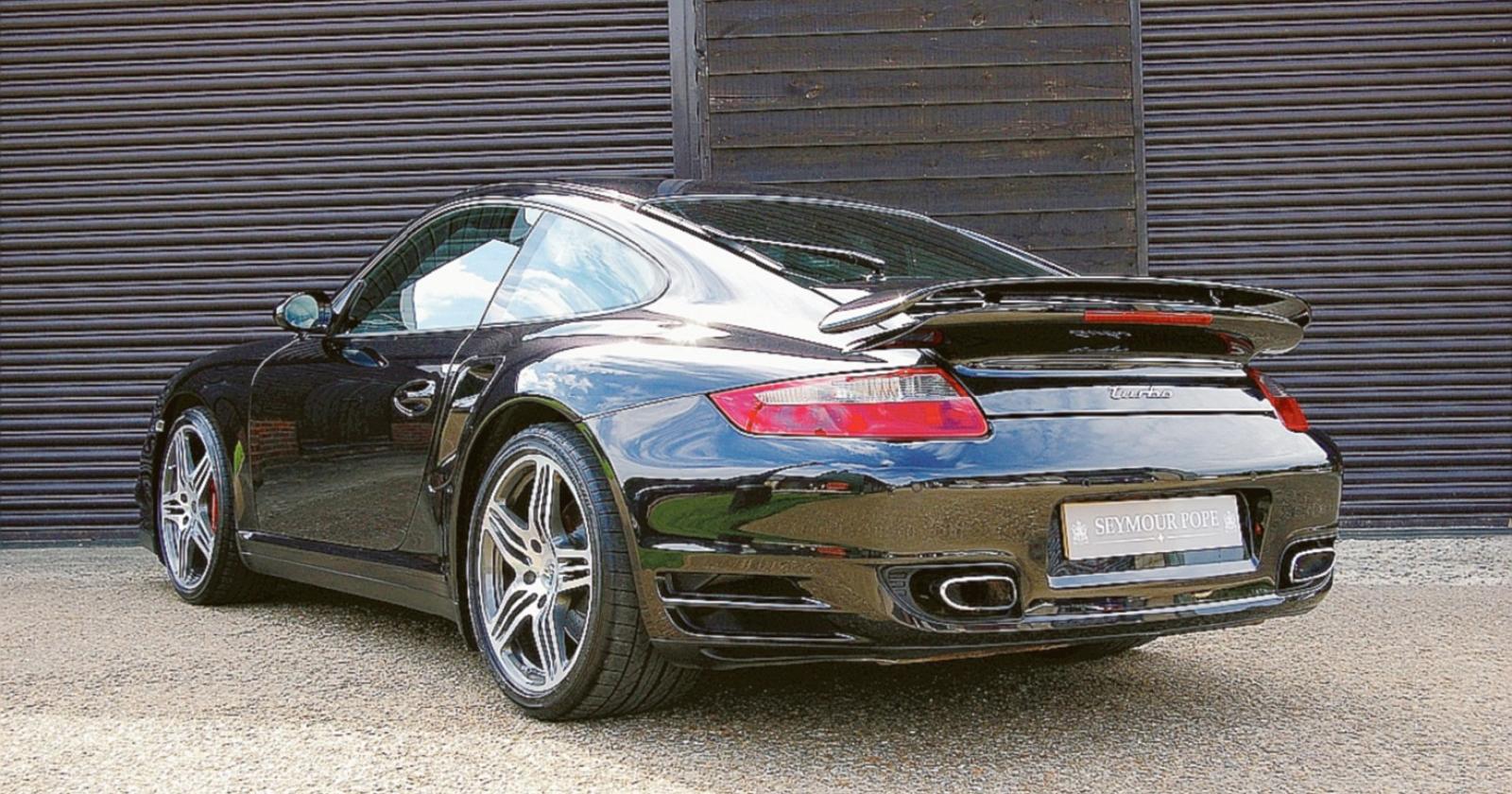 Comprano la Porsche, non arriva mai