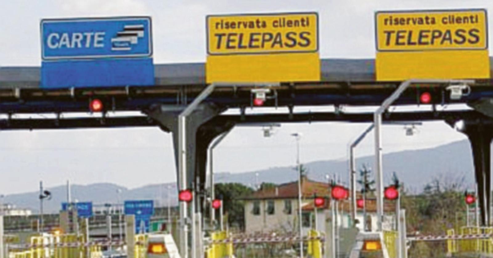 Non paga il pedaggio in A13: 48enne finisce a processo