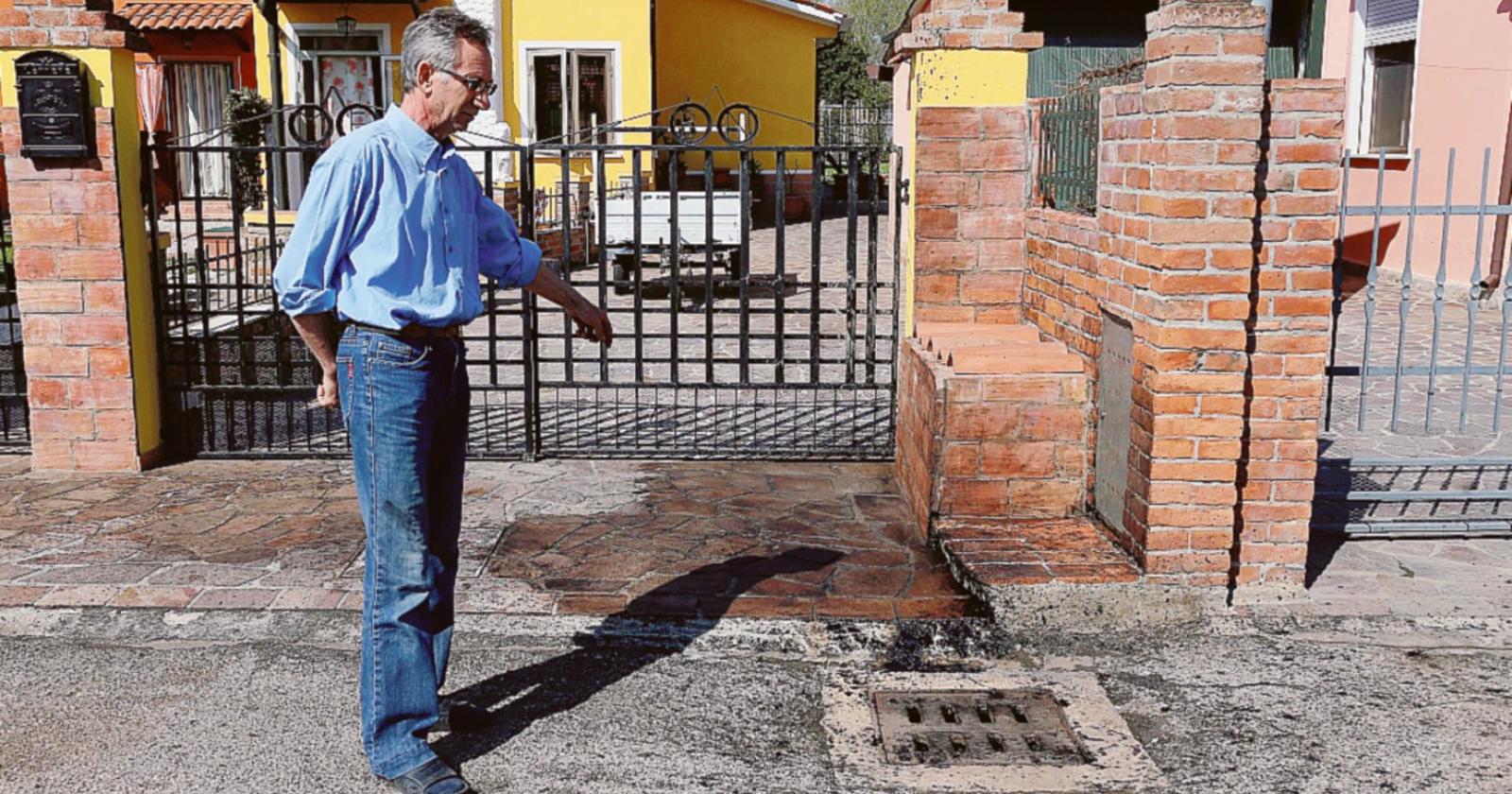 “Da 10 anni ostaggio dei vandali”