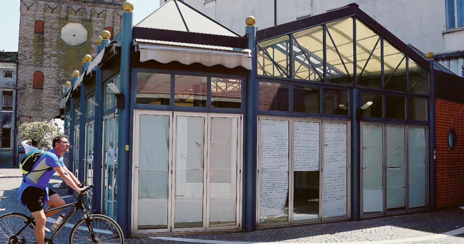 Per il chiosco futuro da ferrovecchio