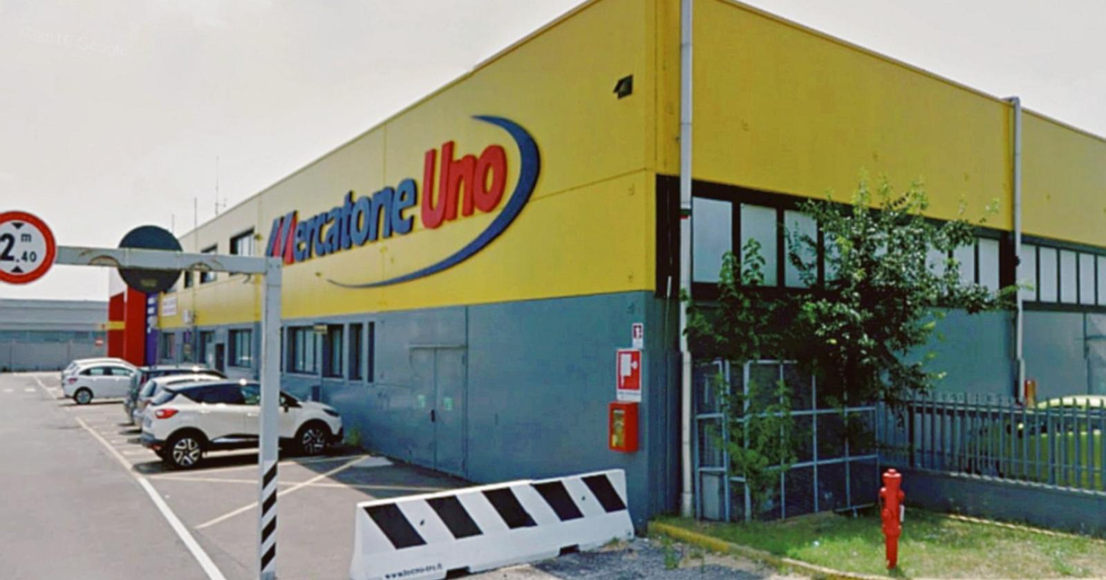 Mercatone, ultima spiaggia Roma