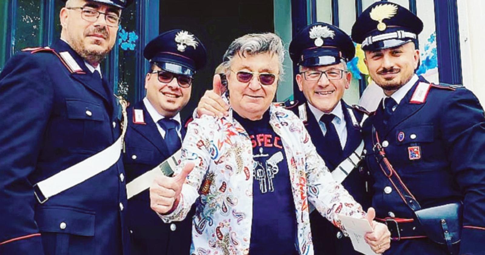 Badia, al seggio c’è Bobby Solo