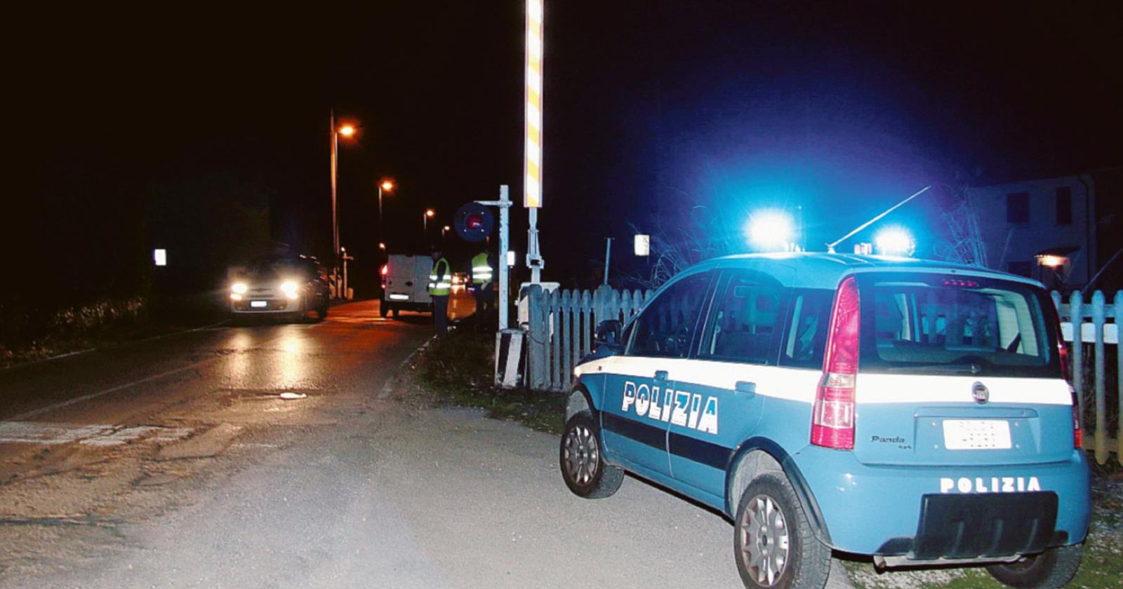 Rubano i cavi, quartiere al buio