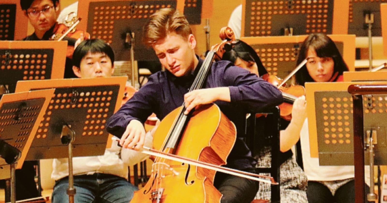 A 19 anni il suo violoncello fa impazzire Tokyo