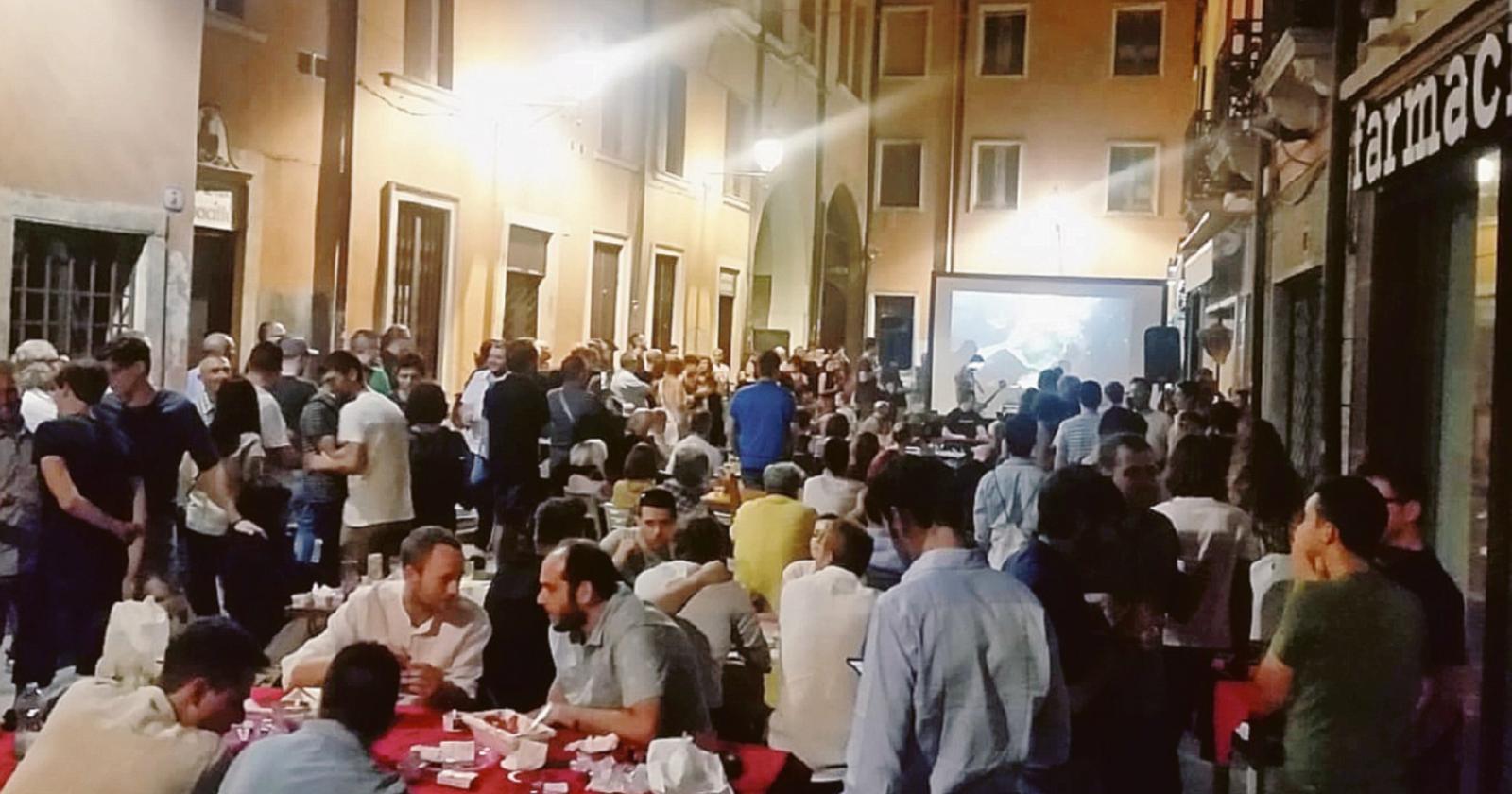 Saldi e musica in centro storico