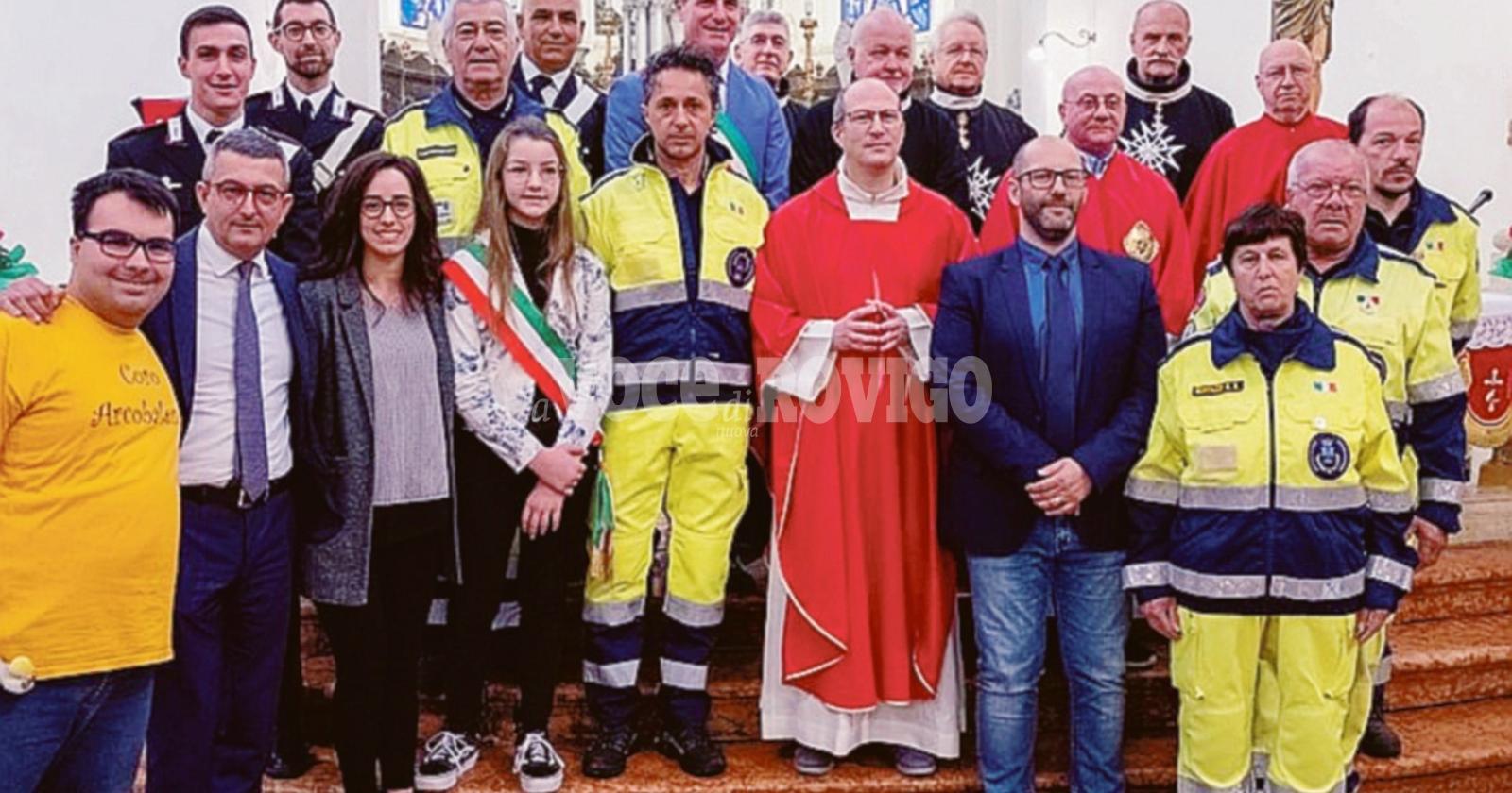 Il paese abbraccia don Stefano