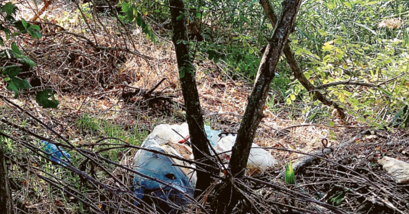 Discarica in via Traversagno