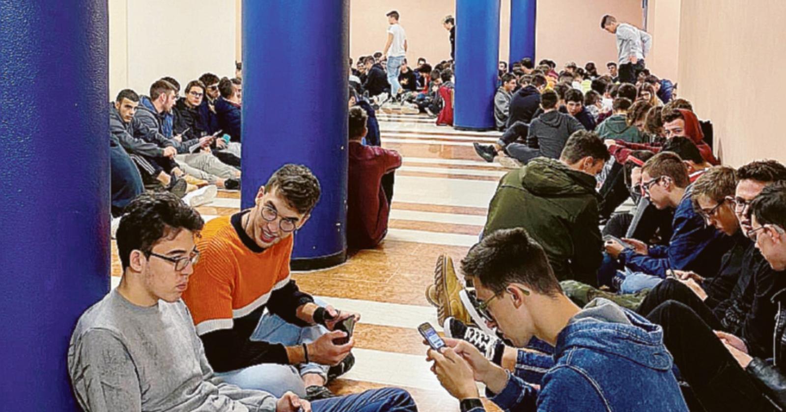 Altri due sit-in al polo tecnico