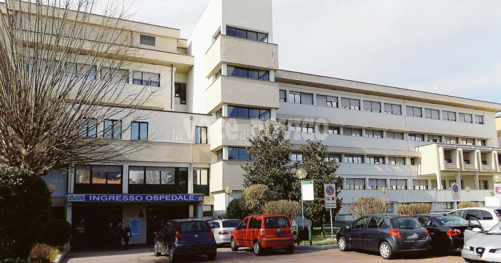 Cinque ostetriche a contratto