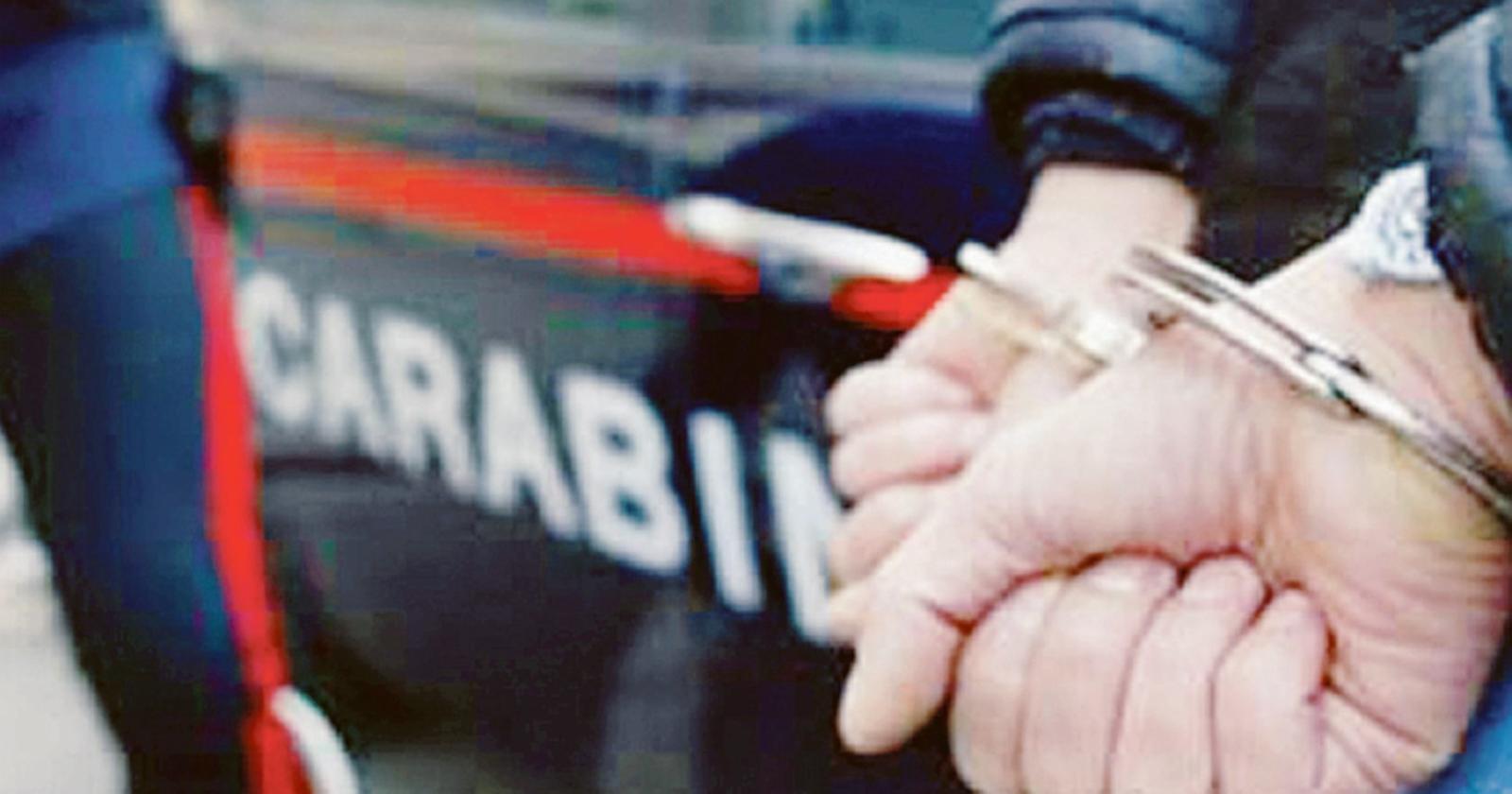 Il fruttivendolo criminale spaventava e derubava anziani