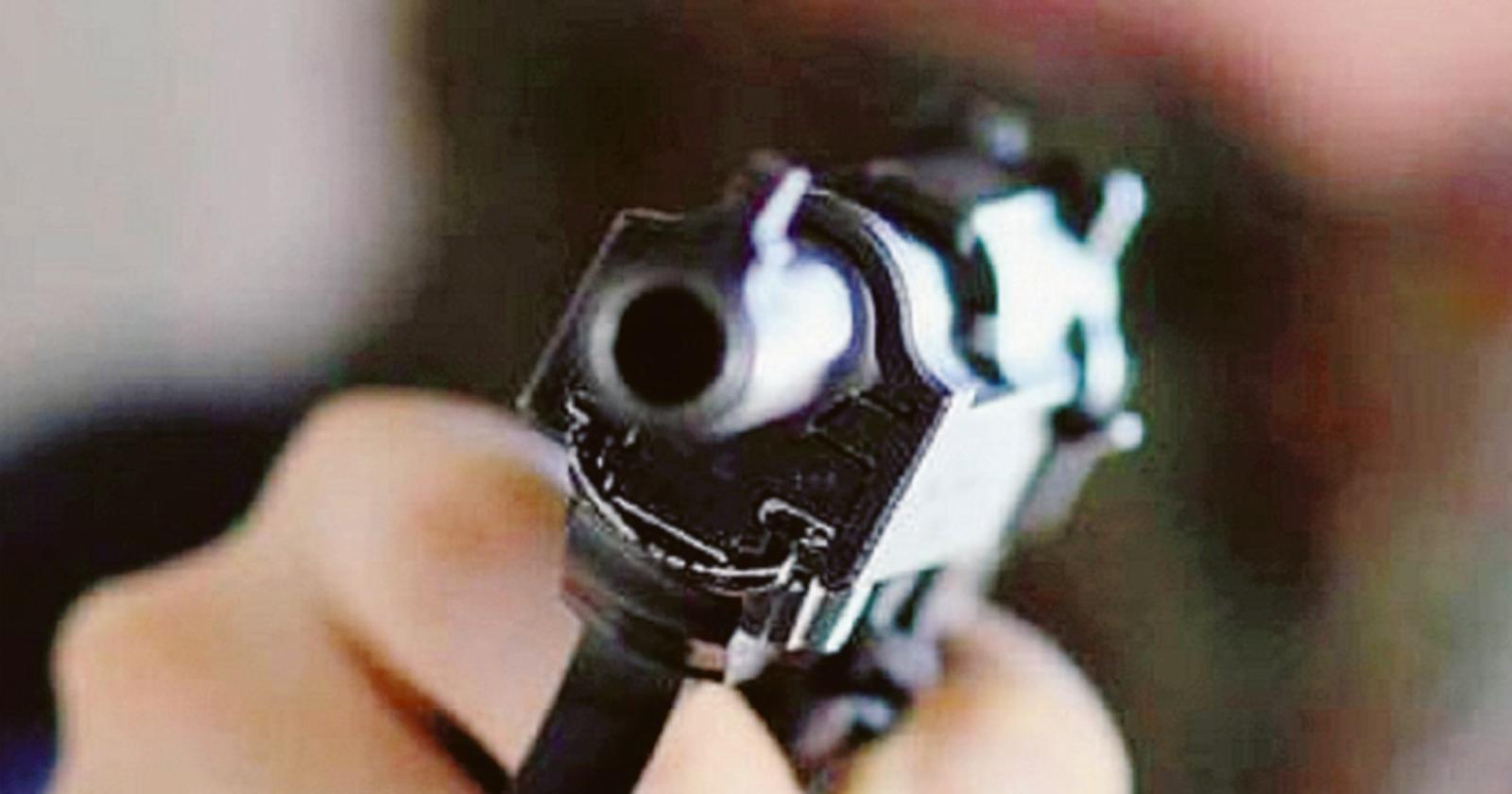 Padre e figlia picchiati, sequestrati e rapinati dai banditi