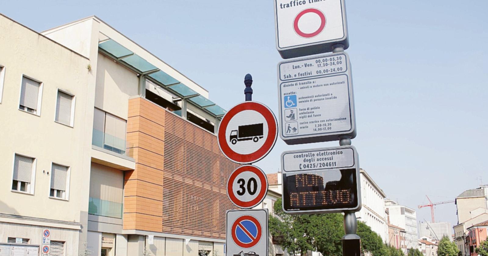 Ztl, “di concerto con il commercio”