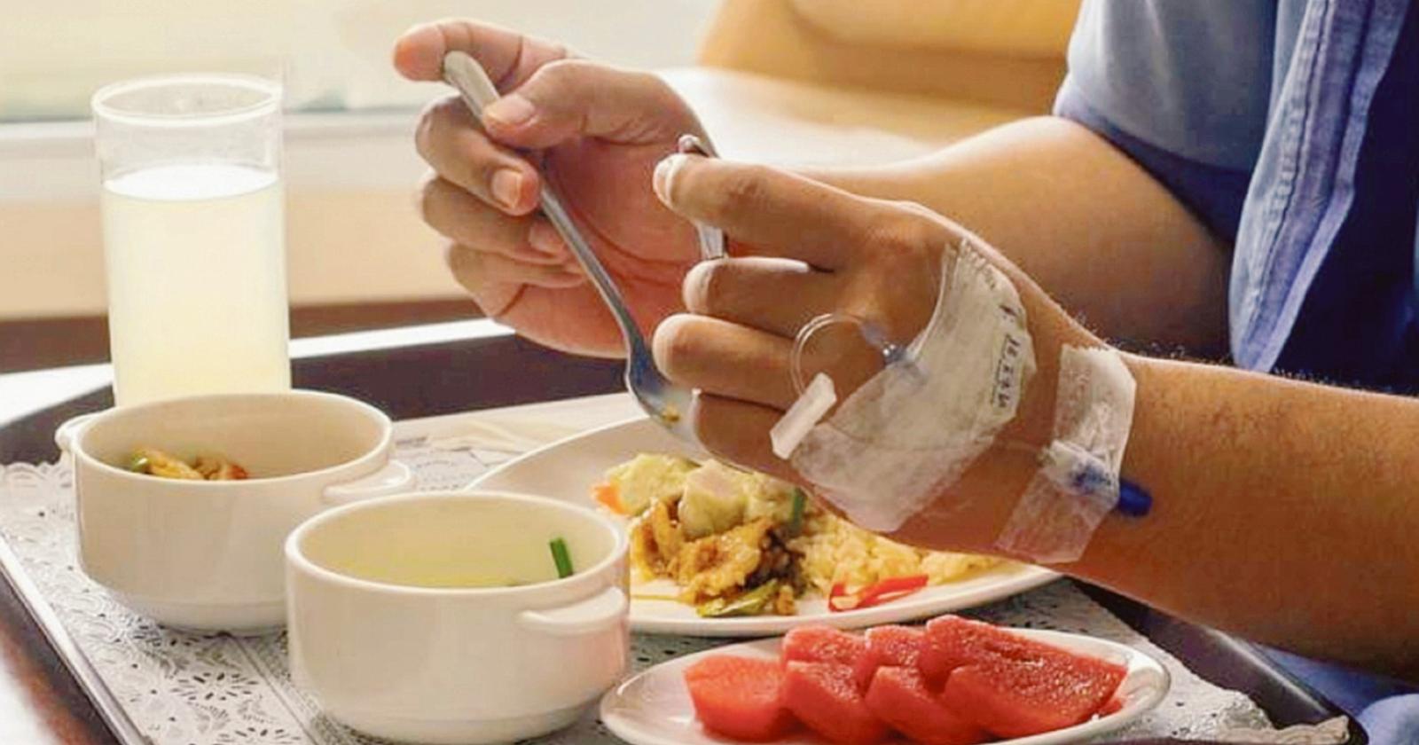 Mensa in ospedale, la gara infinita