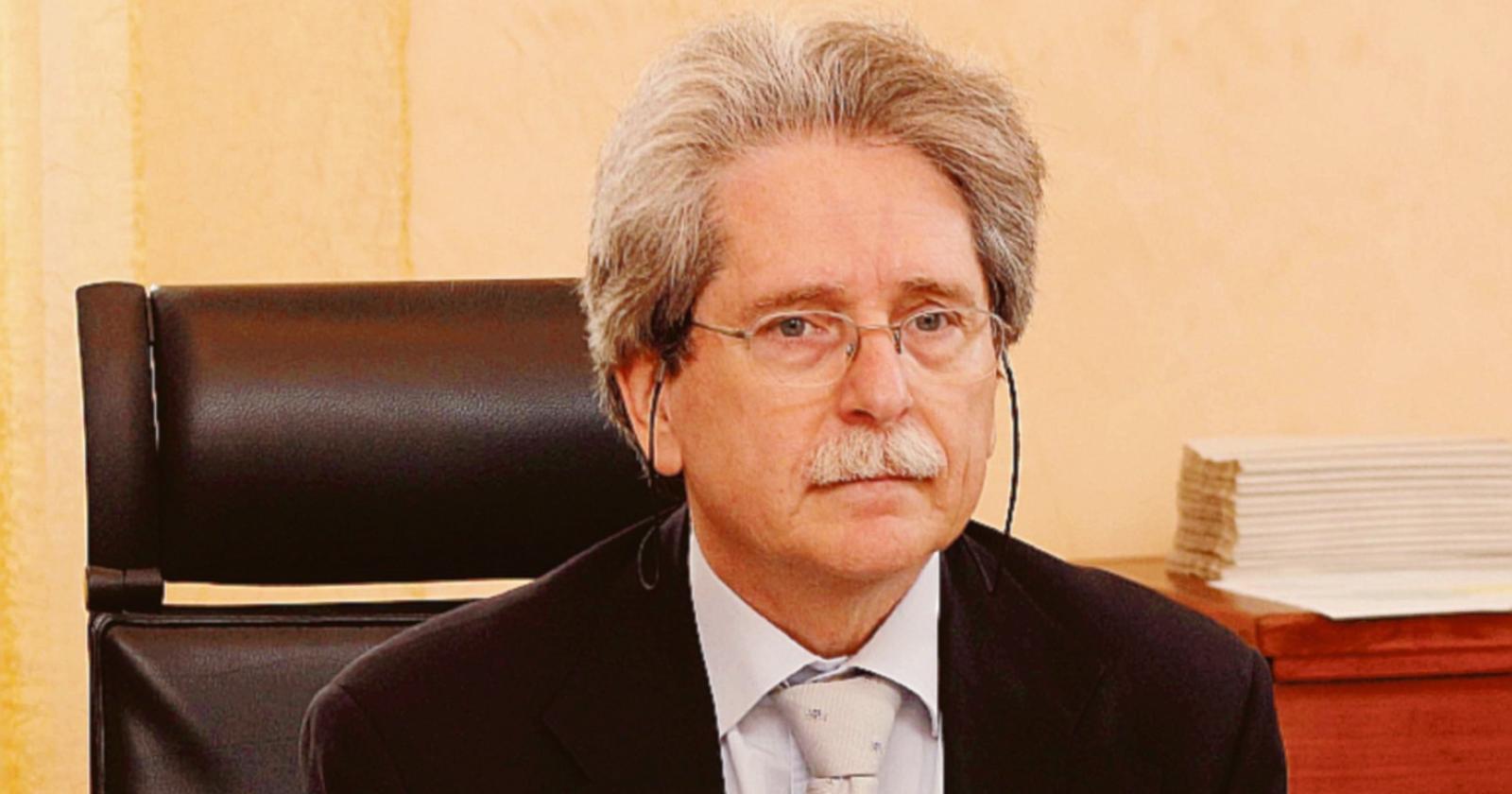 Caso Tesoro, l’accusa vacilla