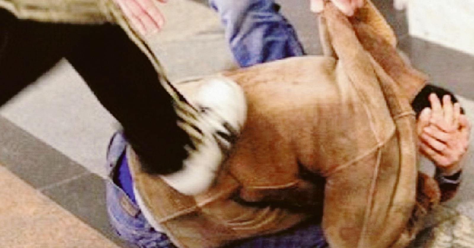Botte e rapina tra rifugiati: paura