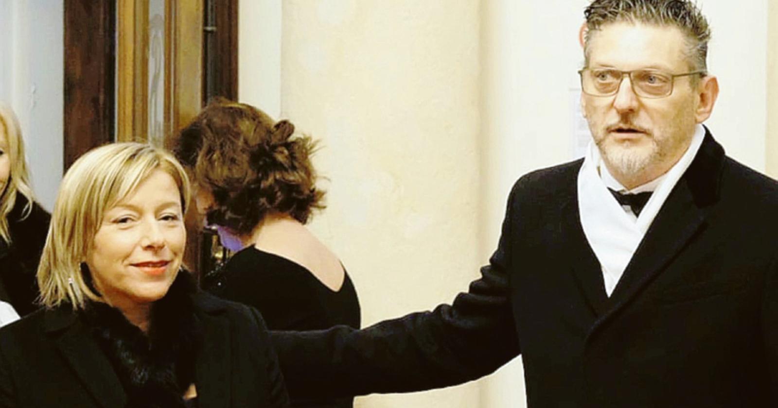 Bufera sulla moglie del sindaco