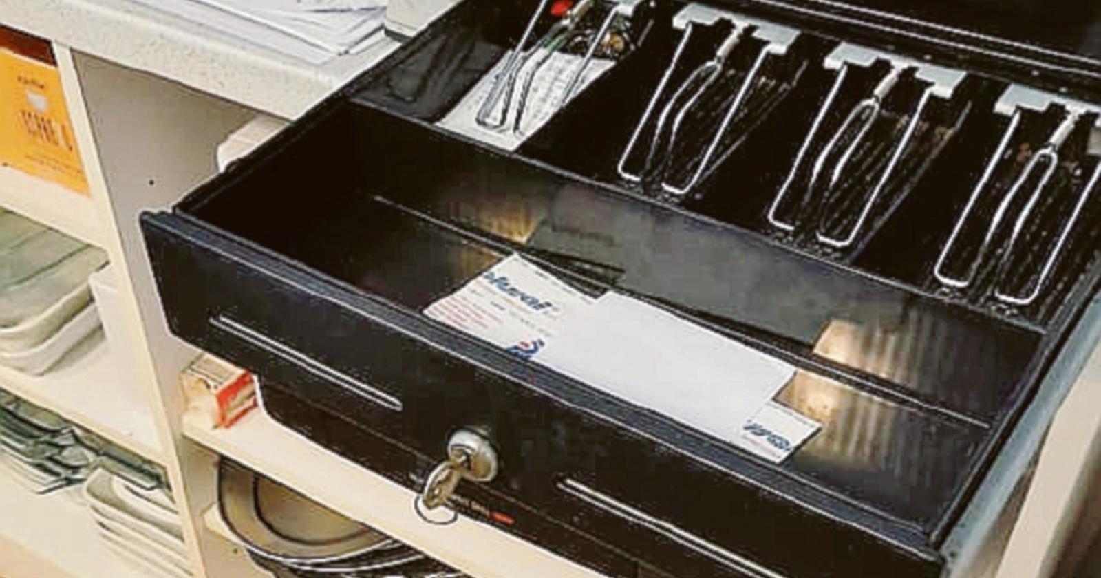 Ladri in azione nella gastronomia