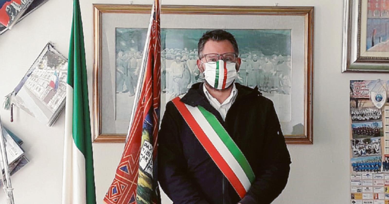 Il paese festeggia il suo guarito