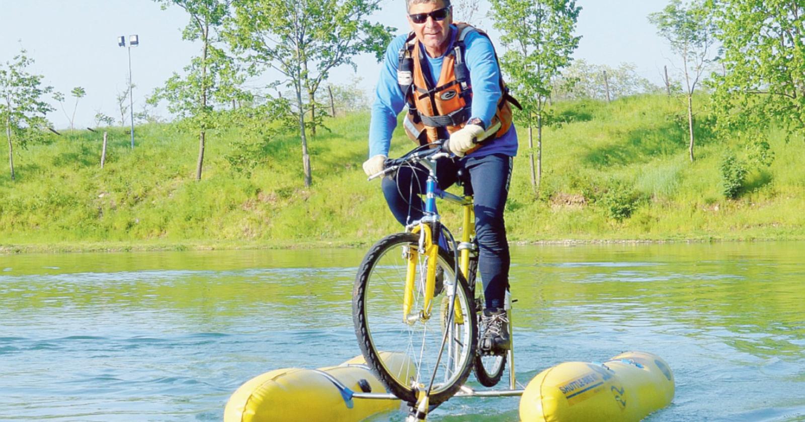 La spettacolare impresa: fino al mare, pedalando sul Po