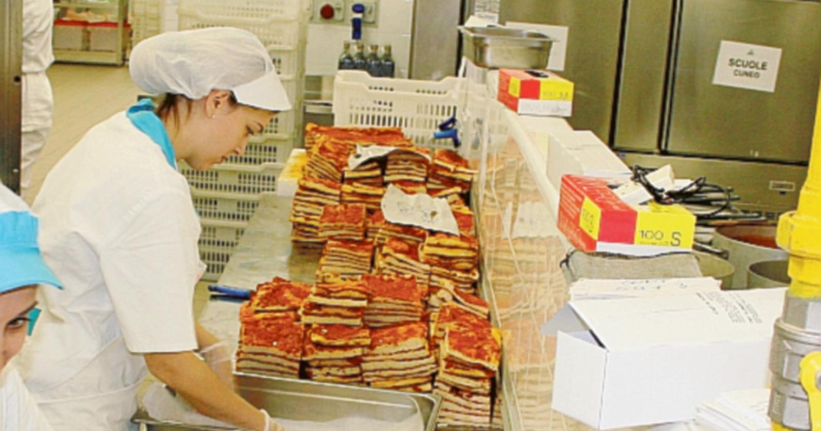 A rischio 100 lavoratori polesani delle mense