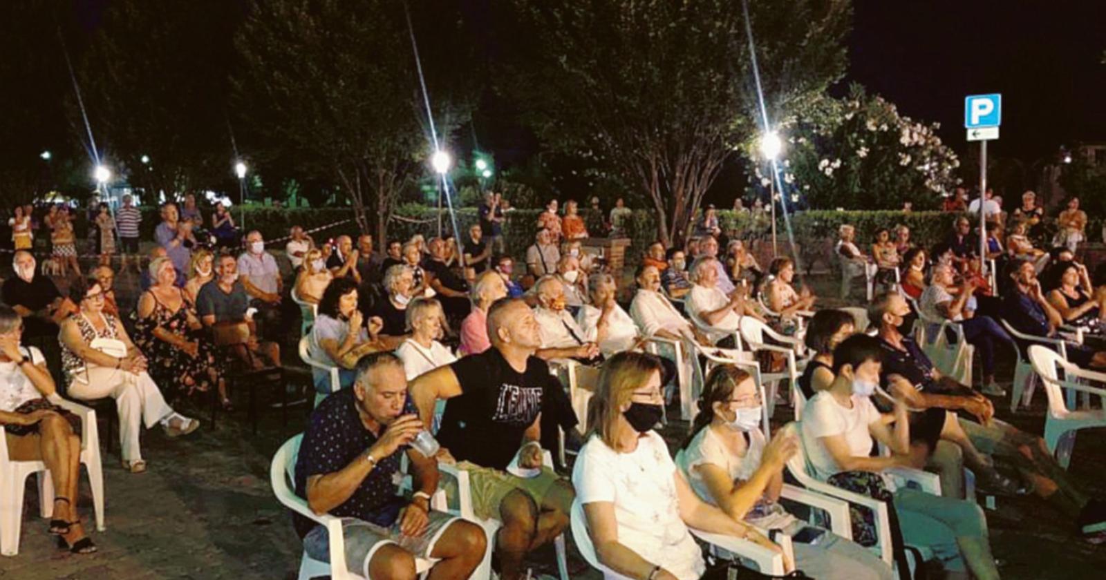 Note per il pompiere dal cuore d&rsquo;oro portato via dal virus