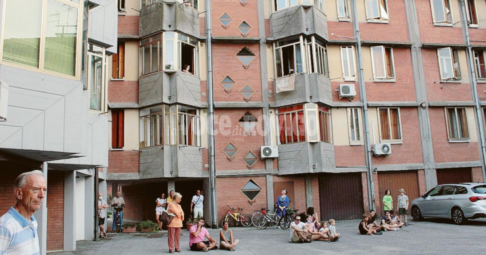 Il palcoscenico arriva nei cortili