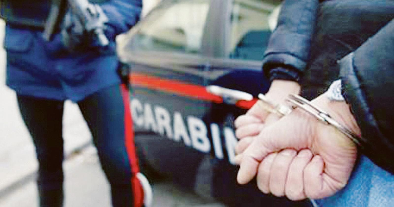 Colpi al centro commerciale: il 26enne si era nascosto in Romania. Ce lo hanno restituito