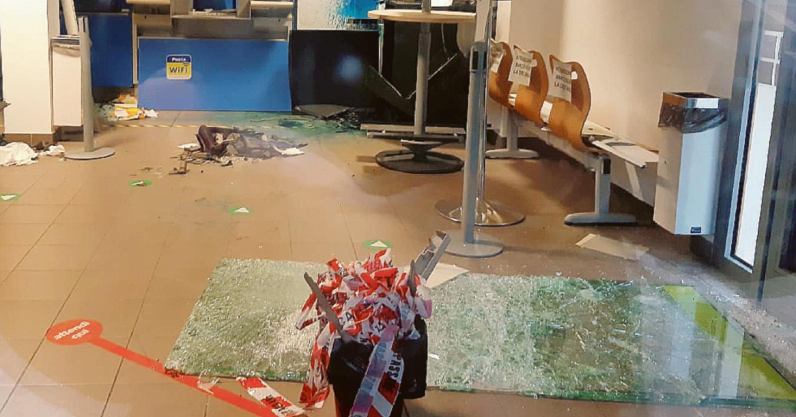Donada, ufficio postale ancora chiuso dopo due settimane dall'assalto