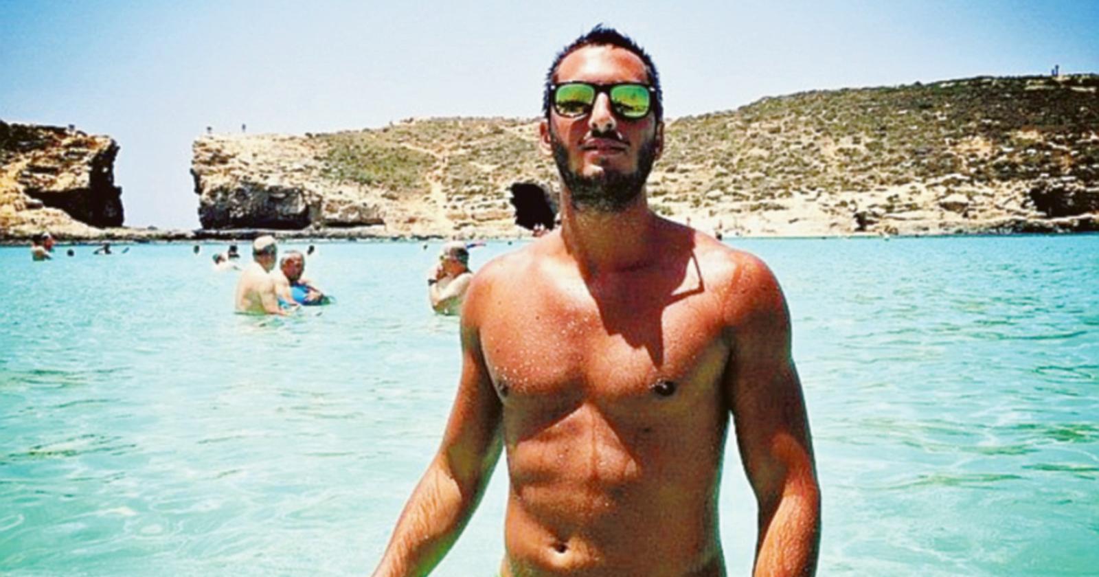 "Un ragazzo sano, sportivo, amante della vita. Morto a 34 anni senza un perché"