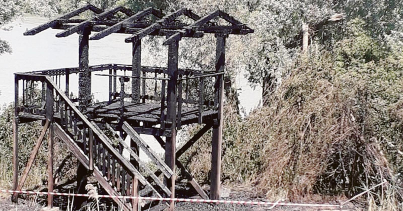 La torretta verso la ricostruzione dopo l'incendio 