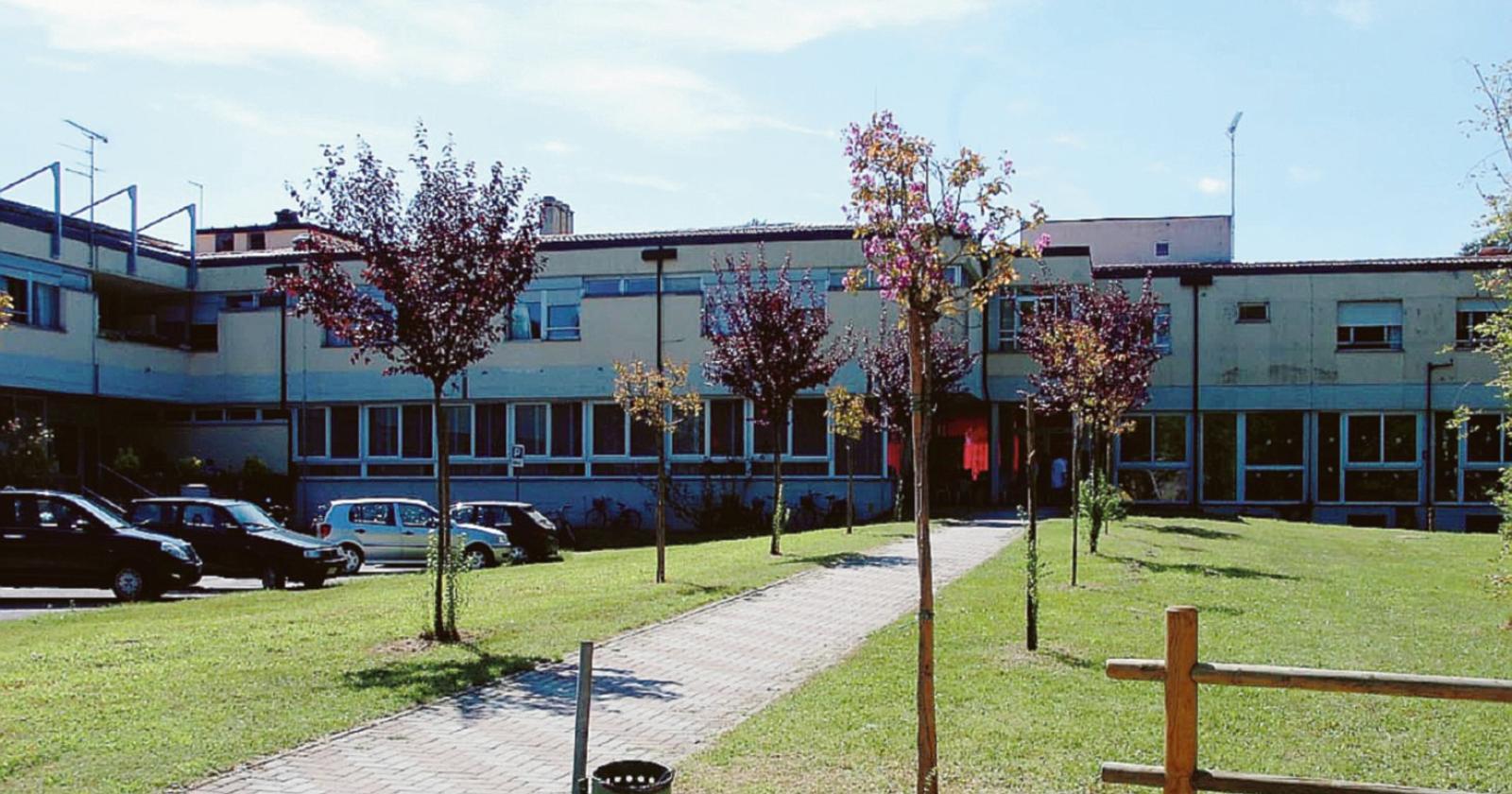 Case di riposo, in un giorno 35 nuovi positivi. 19 sono all'Iras