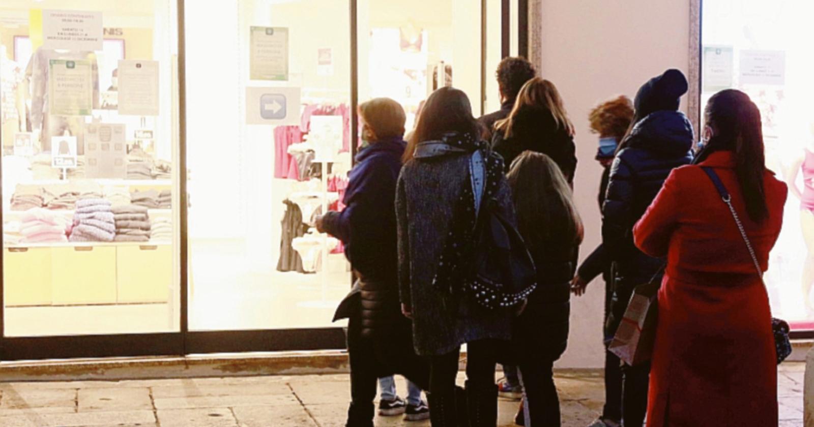 I negozianti: "Boom di vendite, inaspettate"