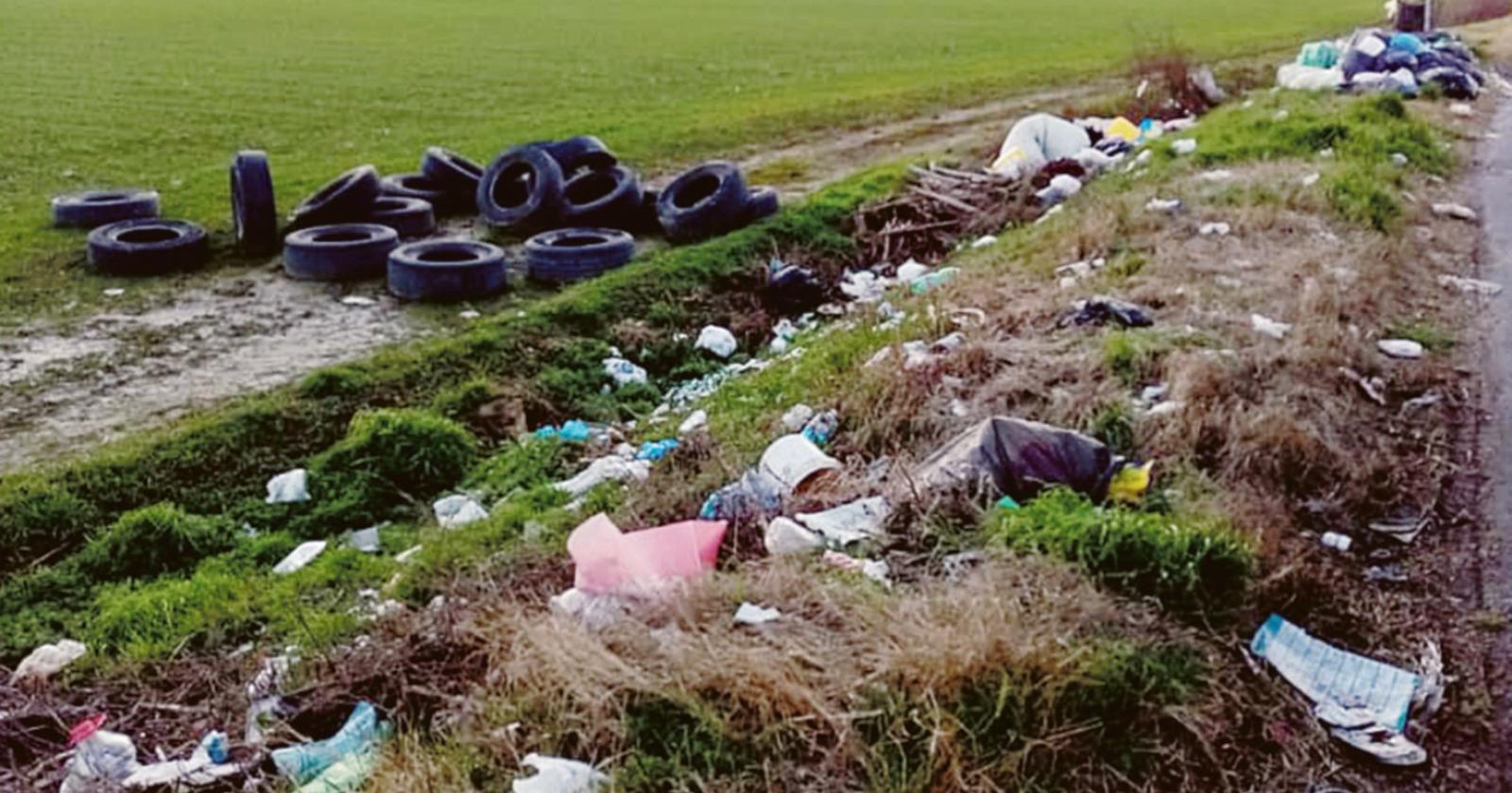 Basta discariche a cielo aperto: le piazzole verranno pulite 
