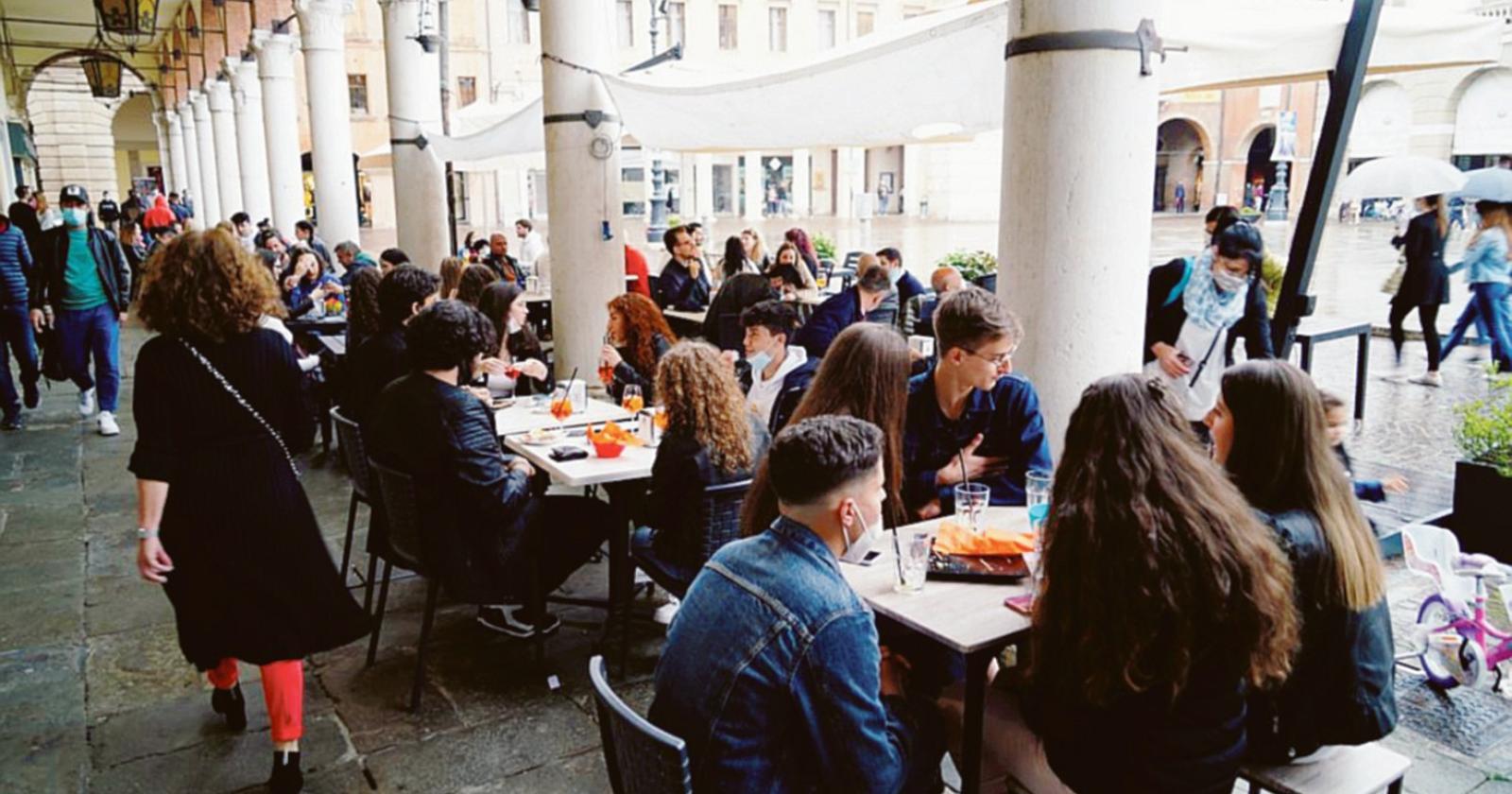 Il ritorno del popolo dello spritz