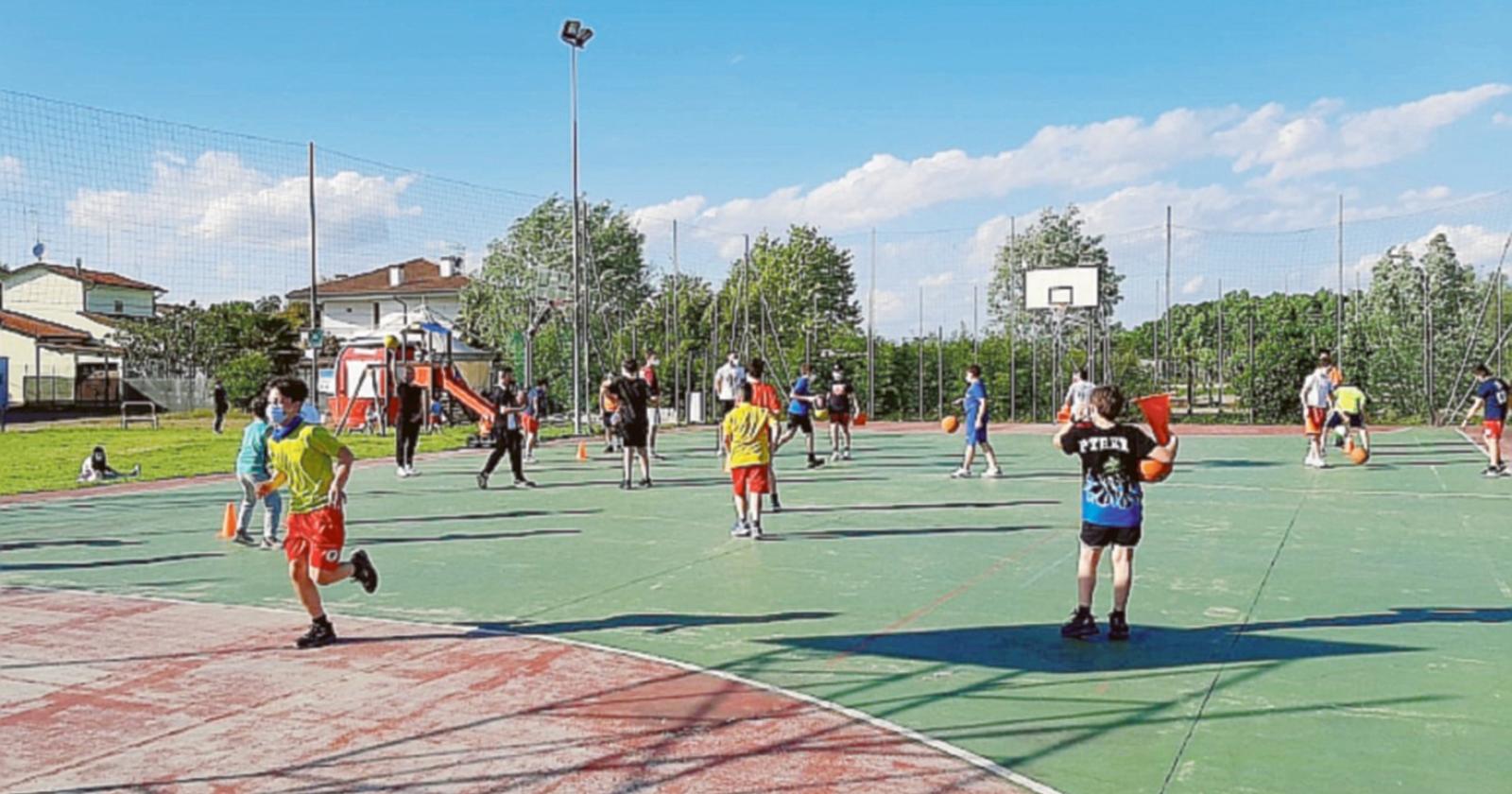 I Bersaglieri battono i vandali