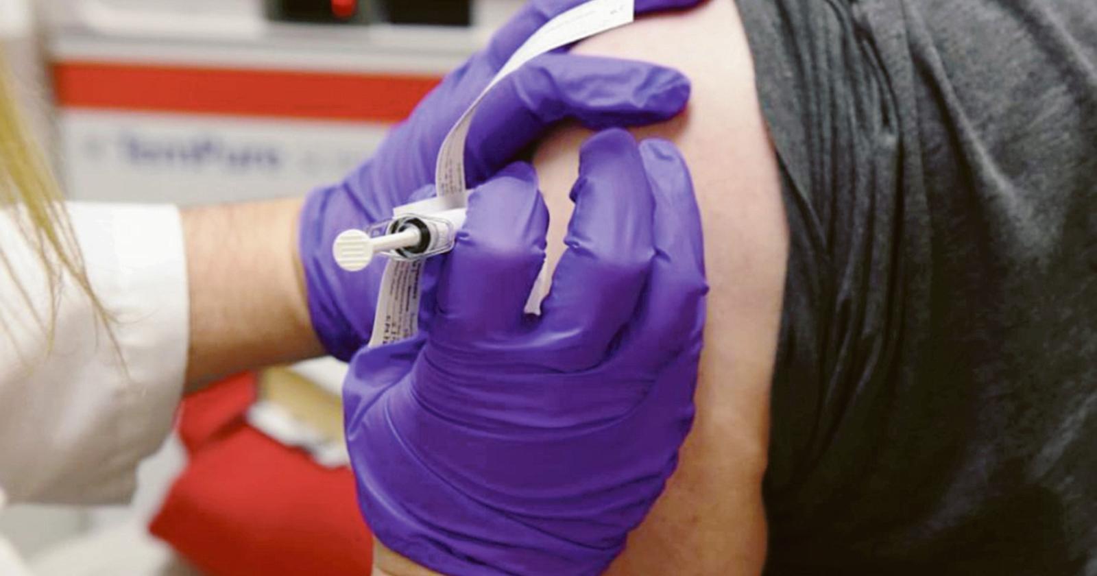 "Vaccino obbligatorio, no vax come evasori fiscali"