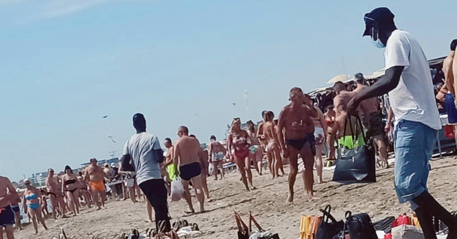 L'allarme: “Troppi abusivi, soccorsi a rischio”