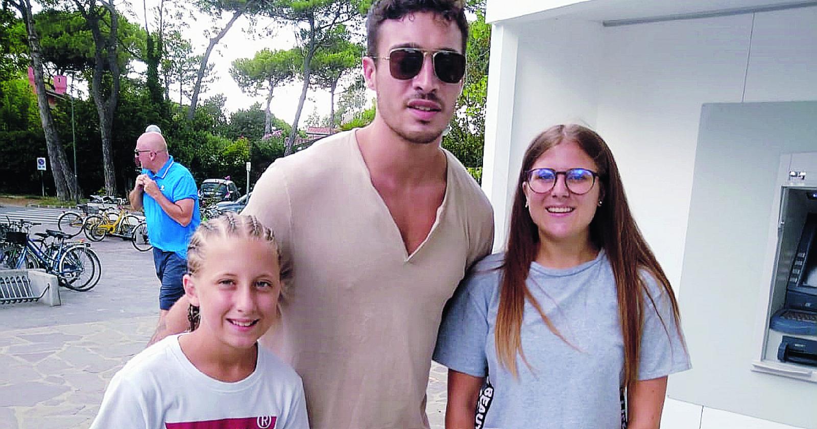 Caccia ai selfie sull’isola