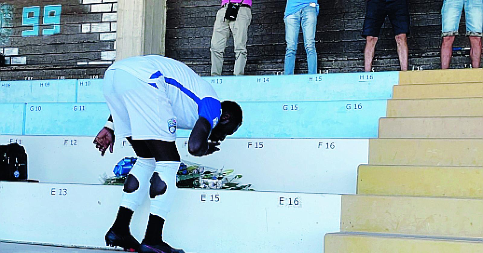 Pareggio tra Delta Porto Tolle e Rimini fiori e targa nel ricordo di Iliano Mancin
